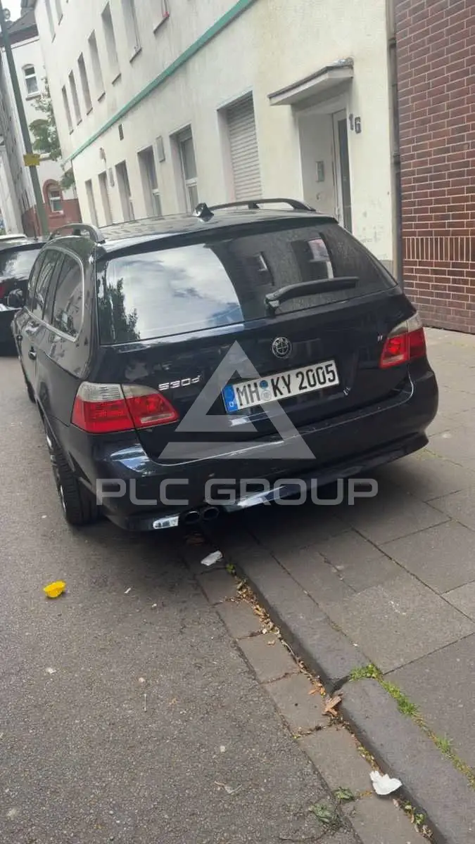 2004 BMW 530