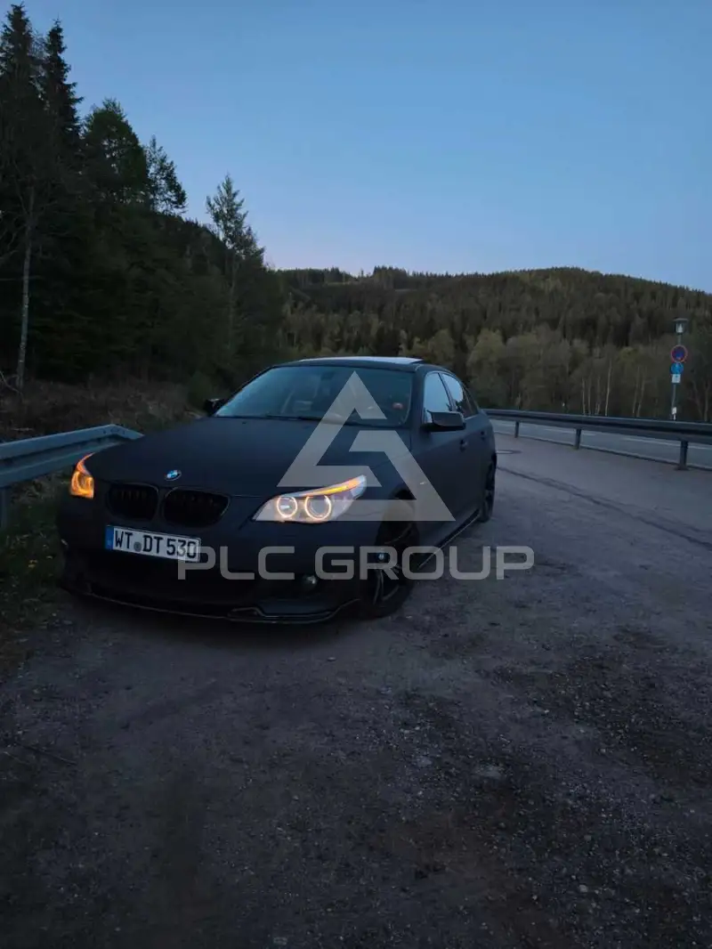 2004 BMW 530