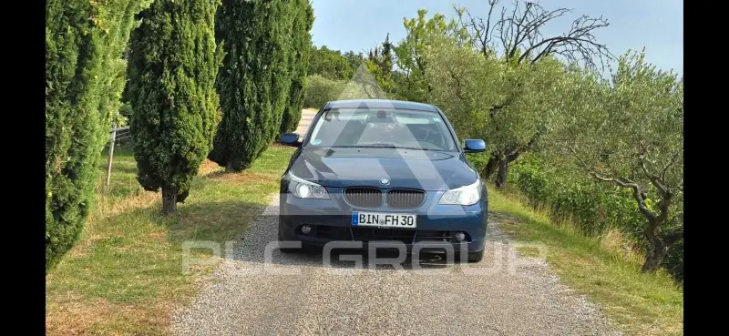 2004 BMW 530