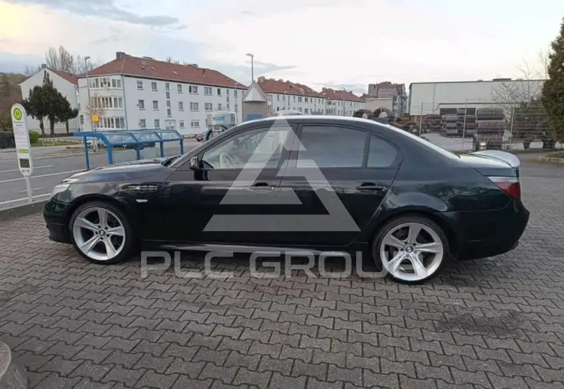 2004 BMW 530