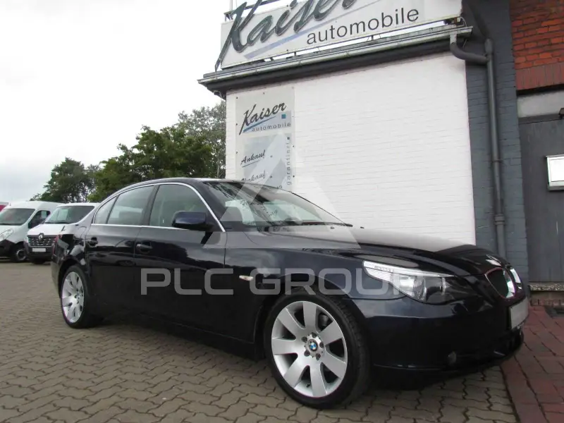 2004 BMW 525