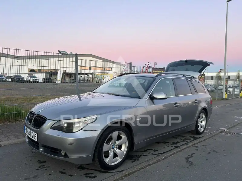 2004 BMW 525