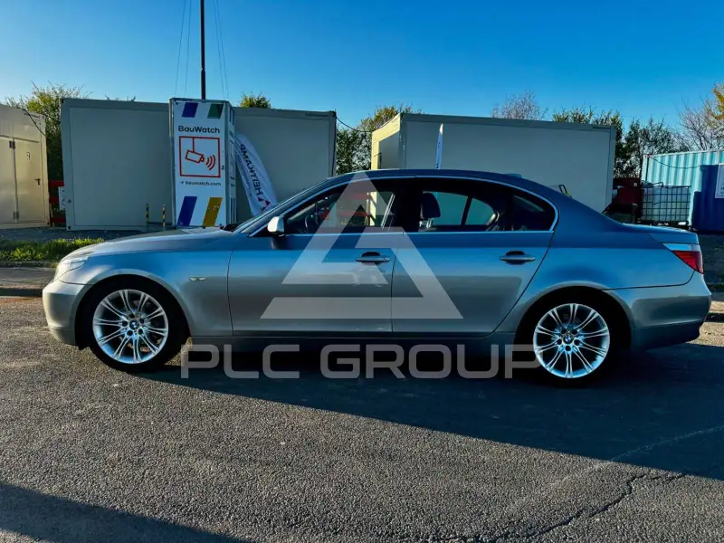 2004 BMW 525
