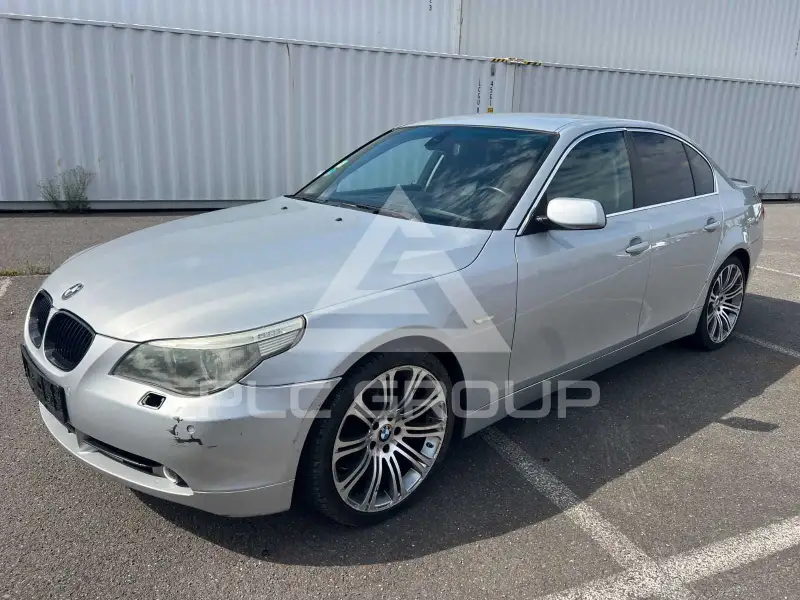 2004 BMW 525