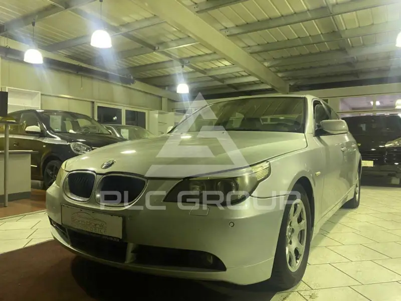 2004 BMW 525