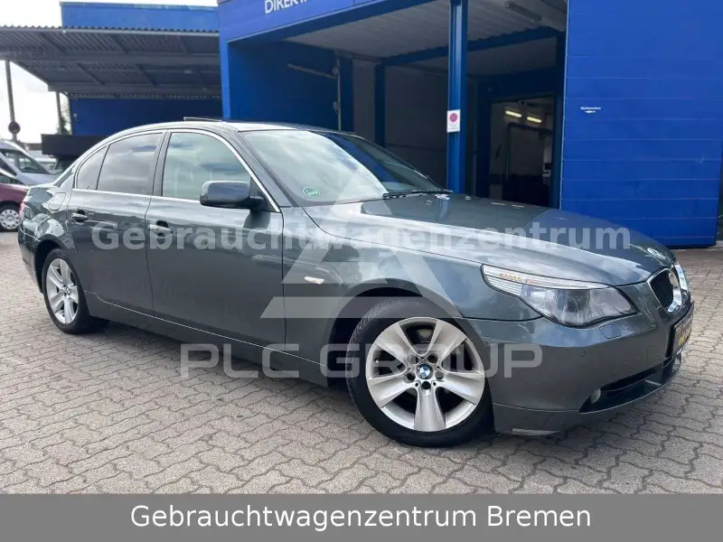 2004 BMW 525