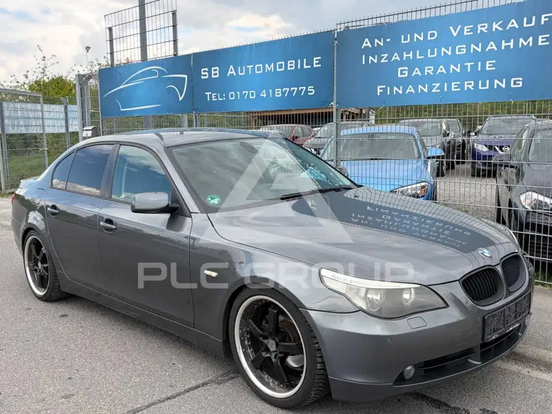 2004 BMW 525