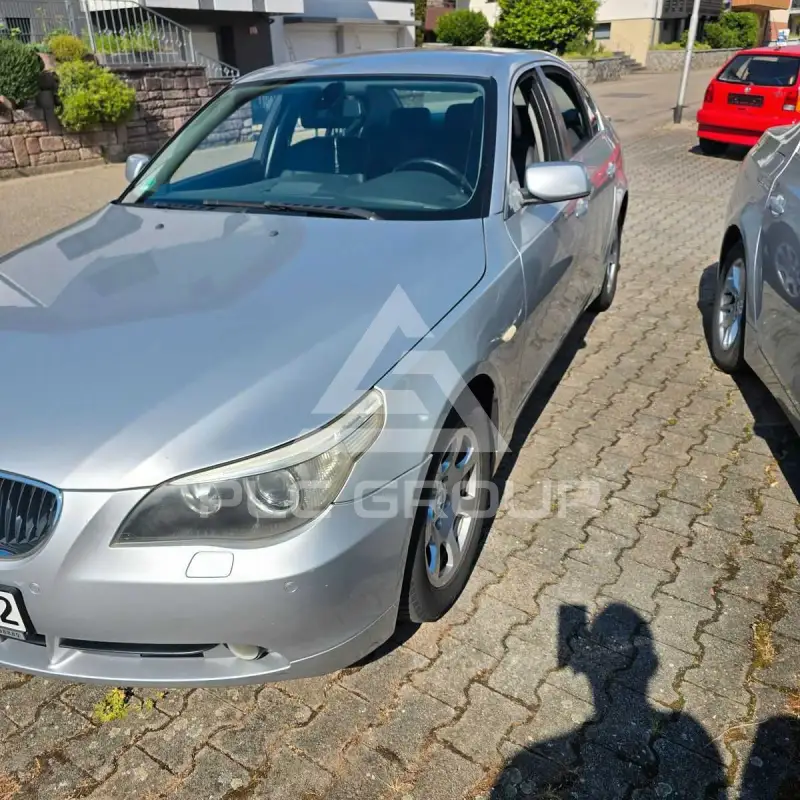 2004 BMW 525