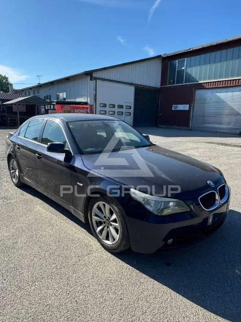 2004 BMW 525