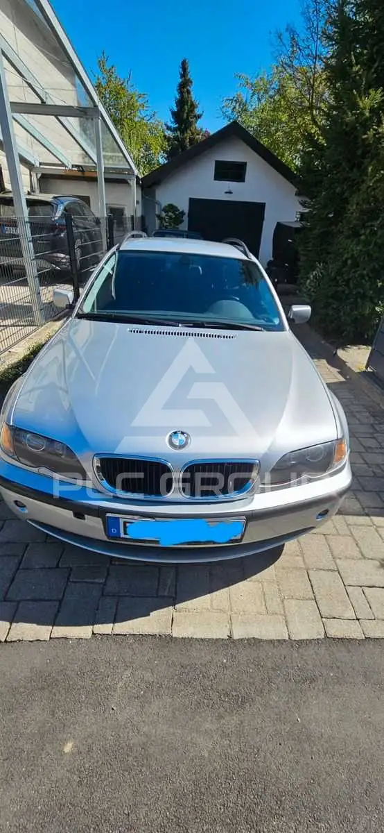 2004 BMW 320
