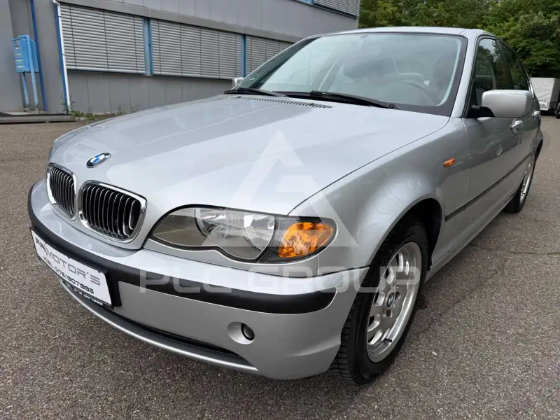 2004 BMW 320