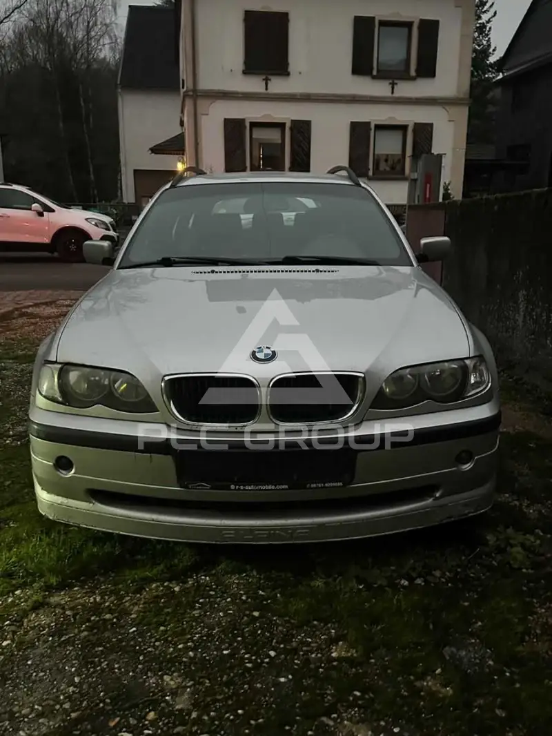 2004 BMW 320