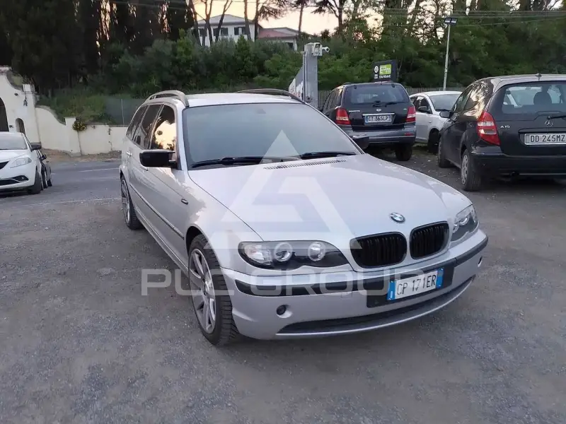 2004 BMW 320