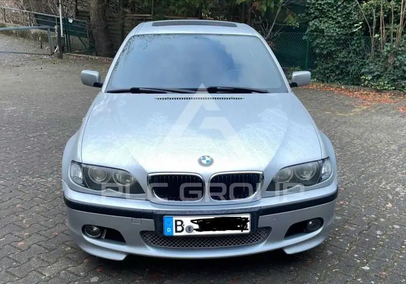 2004 BMW 330