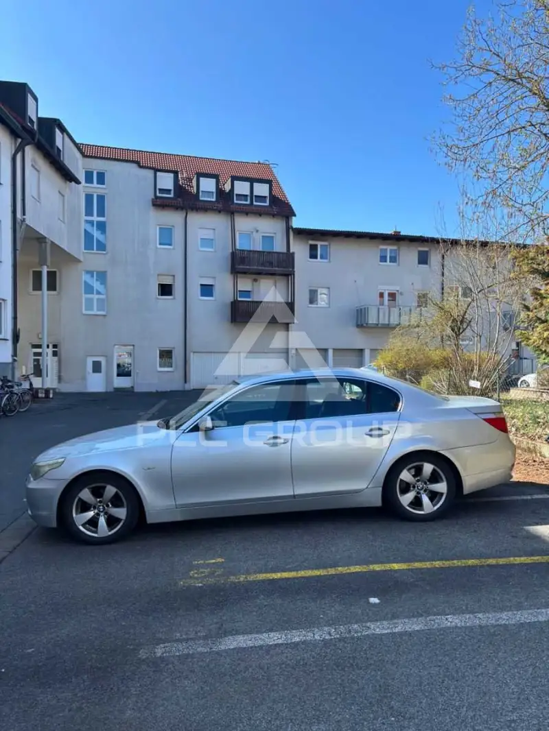 2004 BMW 520