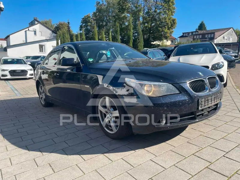 2004 BMW 520