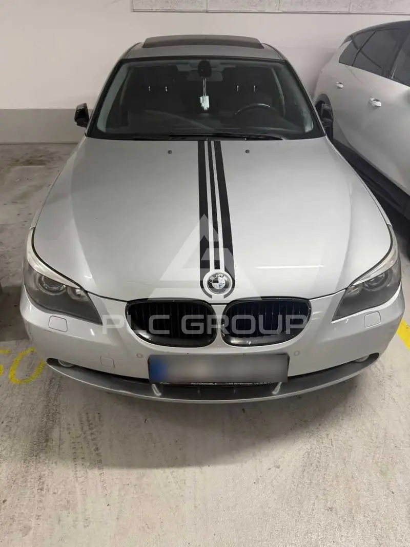 2004 BMW 520