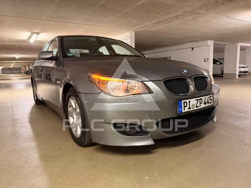 2004 BMW 520