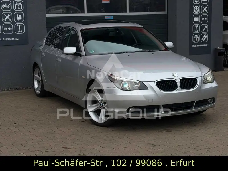 2004 BMW 520