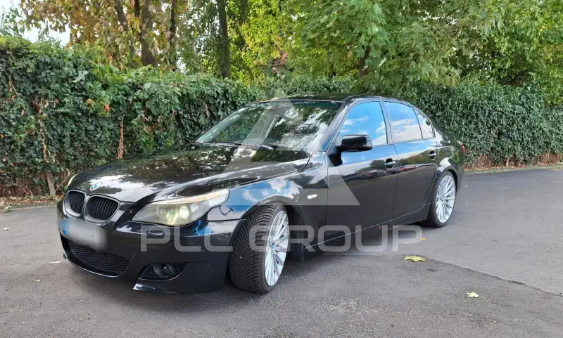 2004 BMW 520