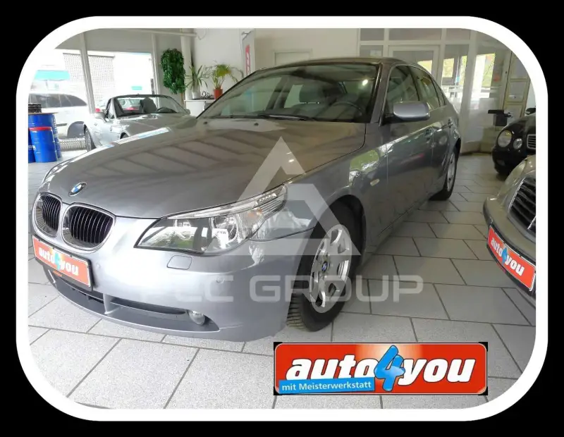 2004 BMW 520