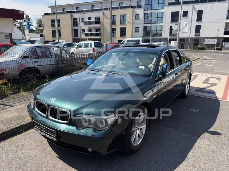 2004 BMW 735