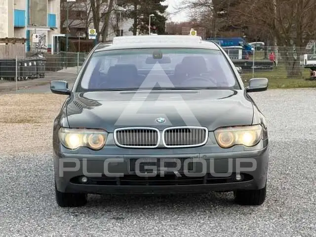 2004 BMW 730