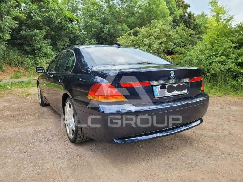 2004 BMW 730