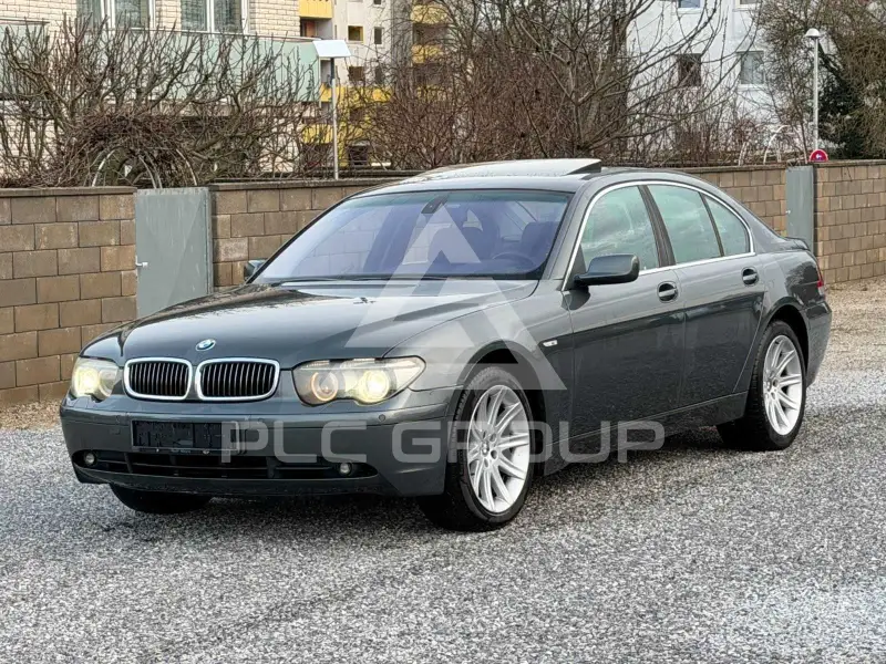 2004 BMW 730