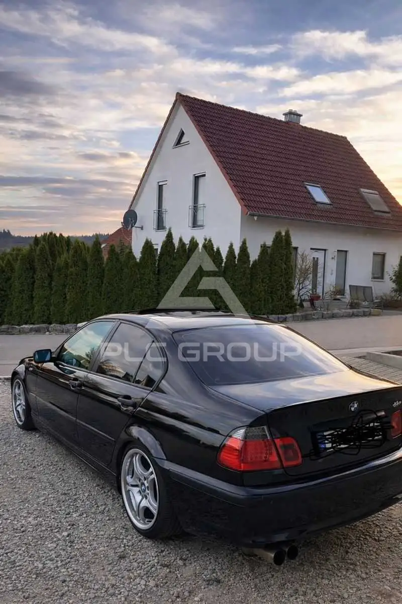 2004 BMW 318