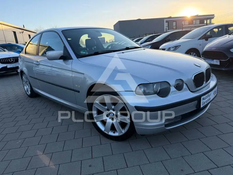 2004 BMW 318