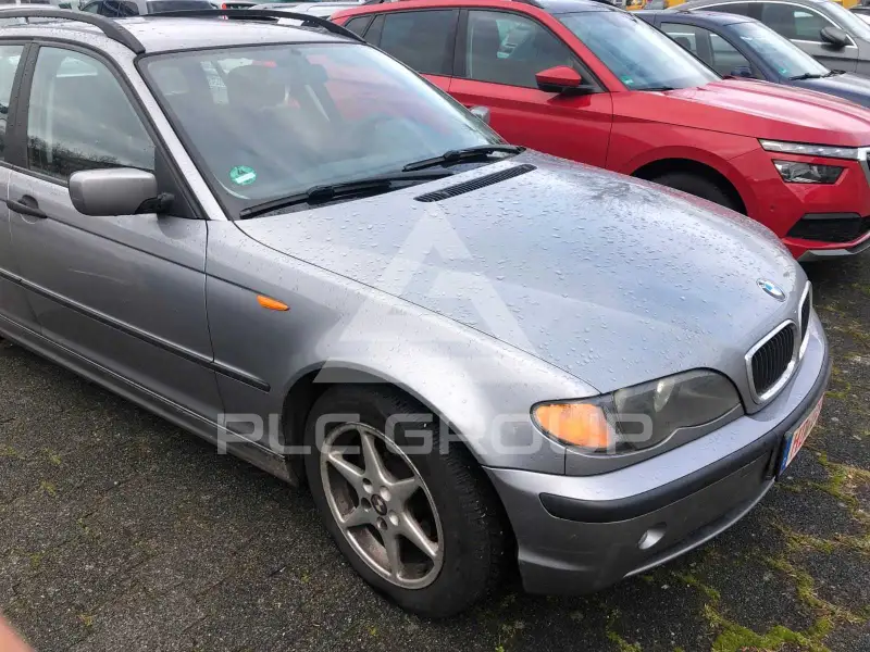 2004 BMW 318