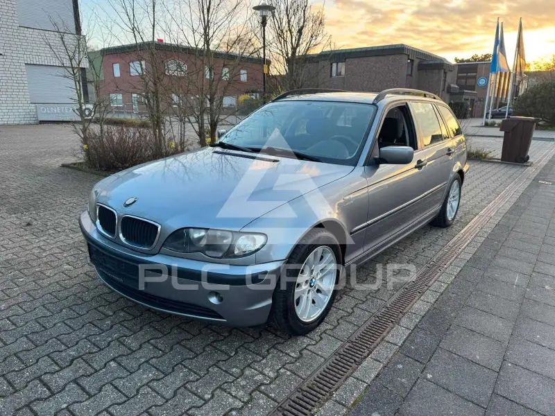 2004 BMW 318