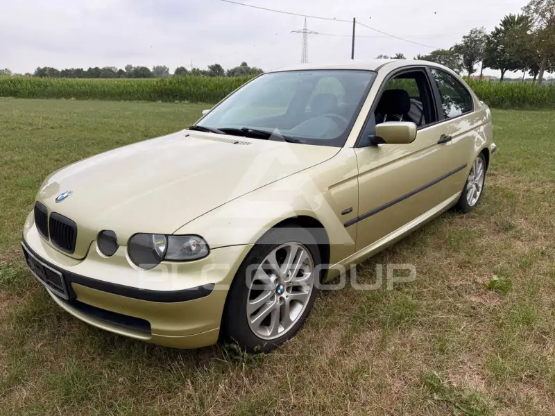 2004 BMW 318