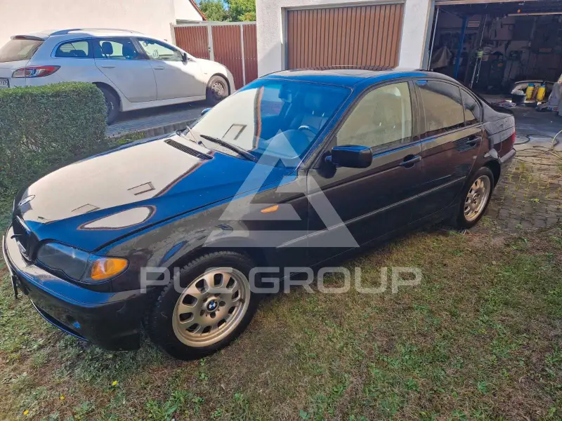 2004 BMW 318