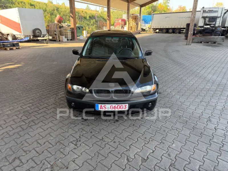 2004 BMW 318
