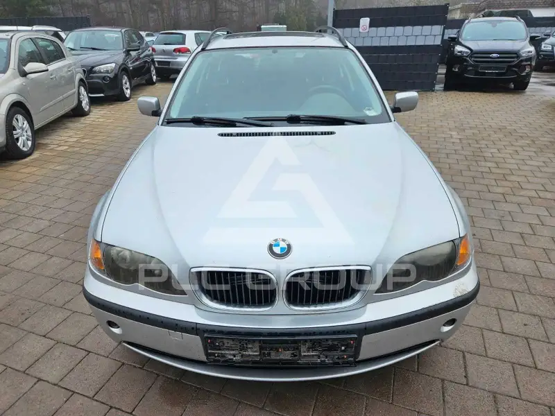 2004 BMW 318