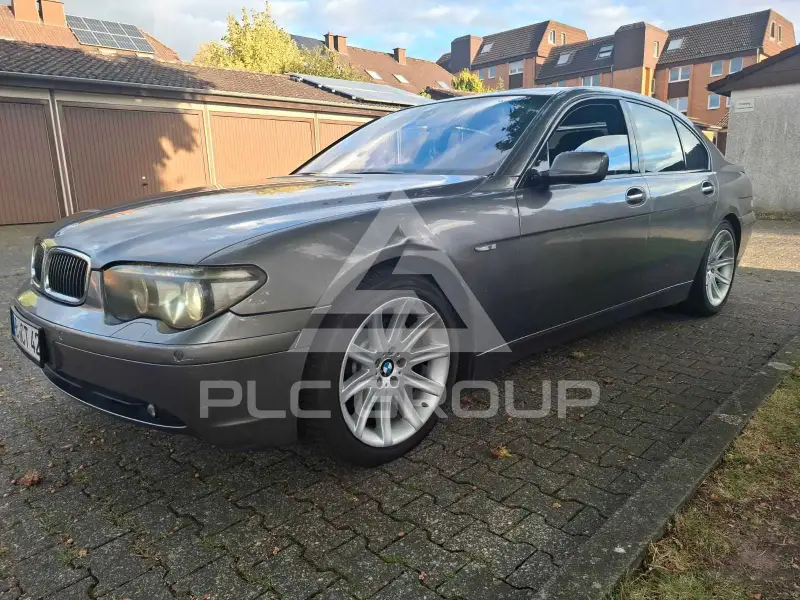 2004 BMW 745