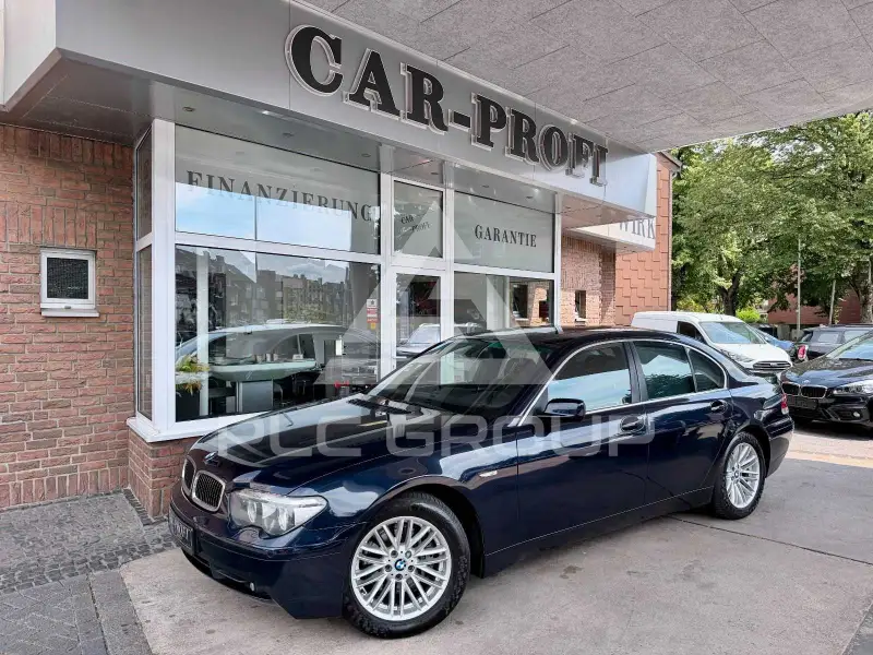 2004 BMW 745