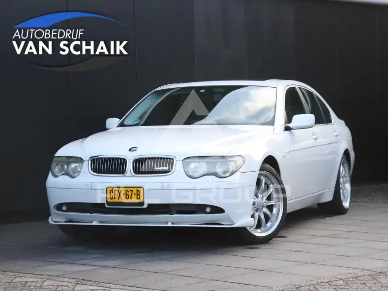 2004 BMW 745