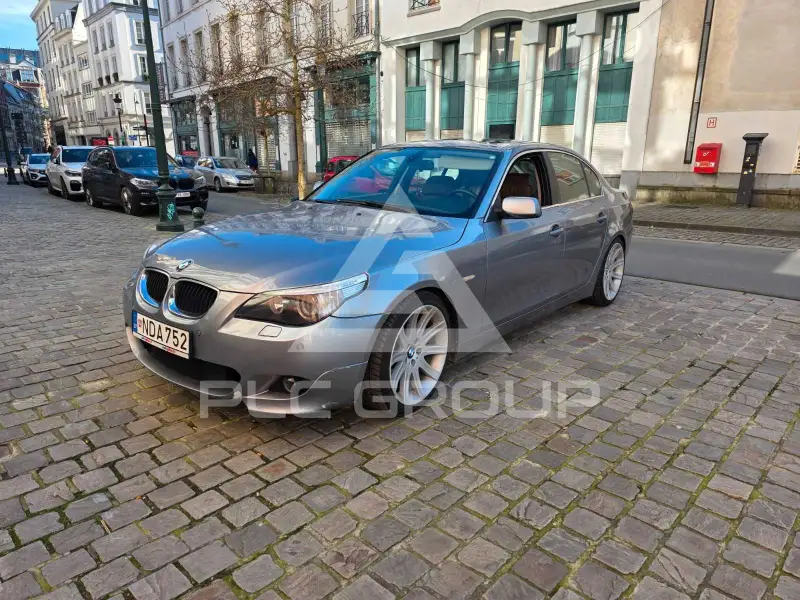 2004 BMW 545