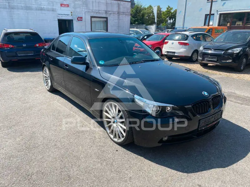 2004 BMW 545