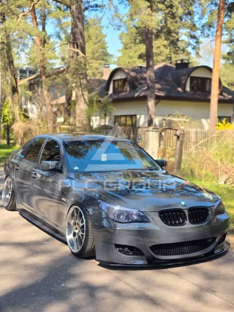 2004 BMW 545