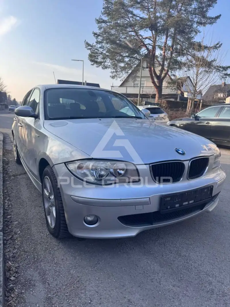 2004 BMW 120