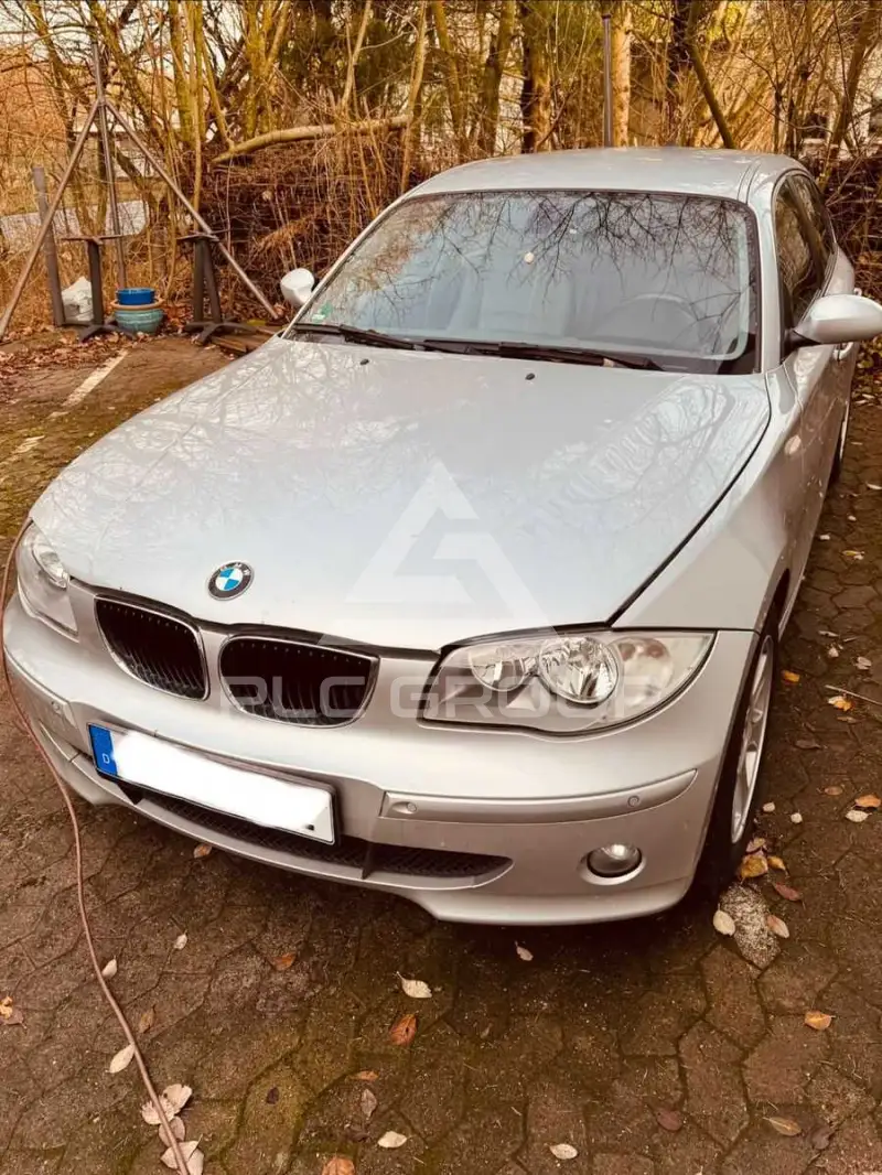 2004 BMW 120