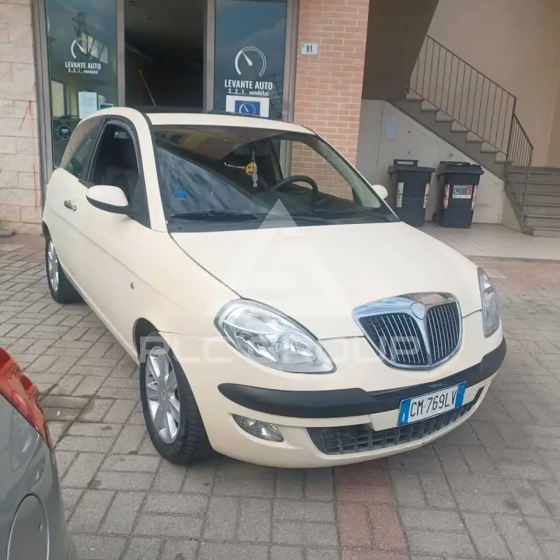2004 Lancia YPSILON