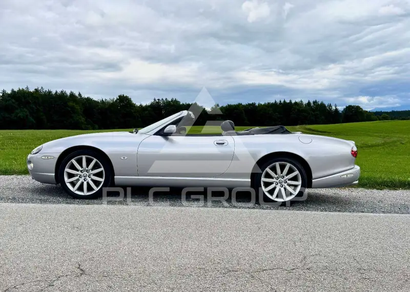 2004 Jaguar XK8