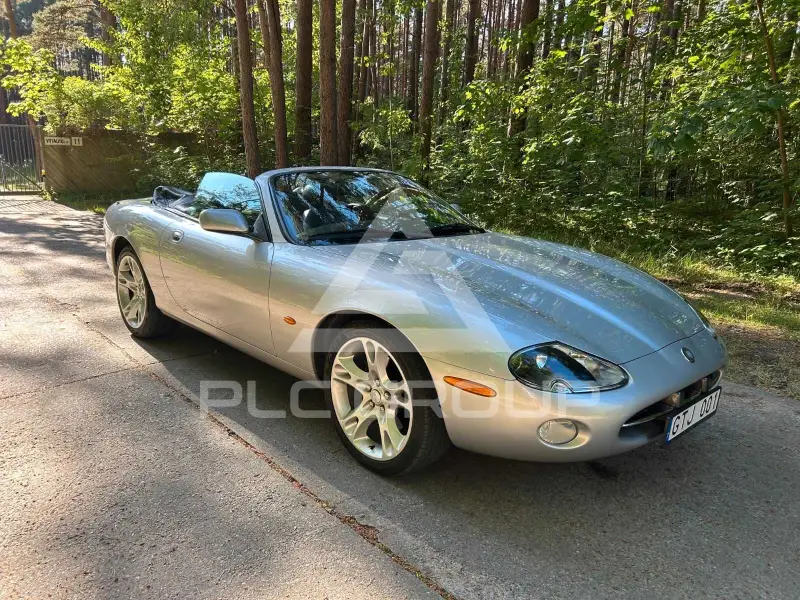 2004 Jaguar XK8