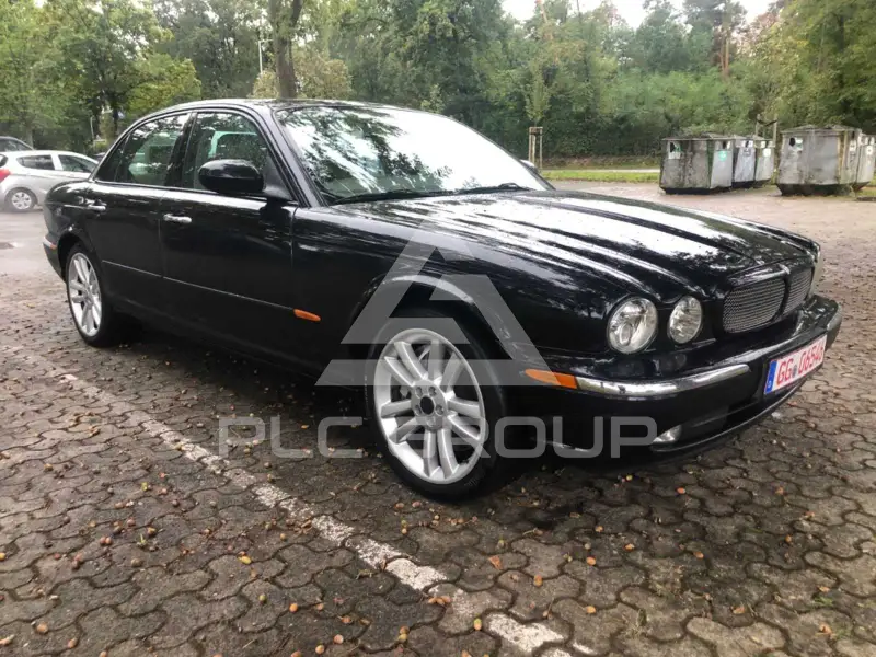2004 Jaguar XJR
