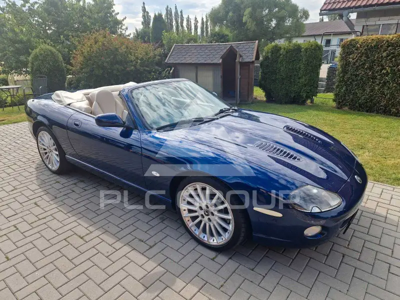 2004 Jaguar XKR